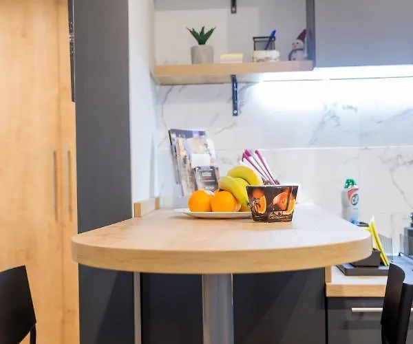 아파트 Milena 수보티차